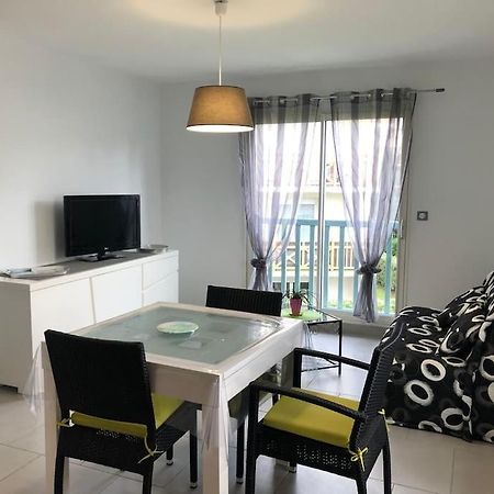 Appartement T2 Lumineux, Tres Bien Equipe, Proche Centre-Ville Salies-de-Béarn Buitenkant foto